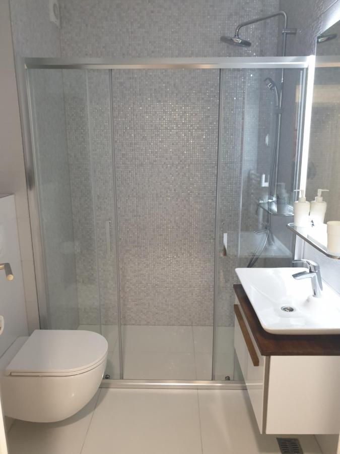 Apartman Viktoria 투즐라 외부 사진